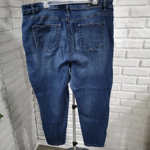 mblm Ladies Medium Wash Size 22 Distressed Front Blue Jeans - Picture 5 of 13